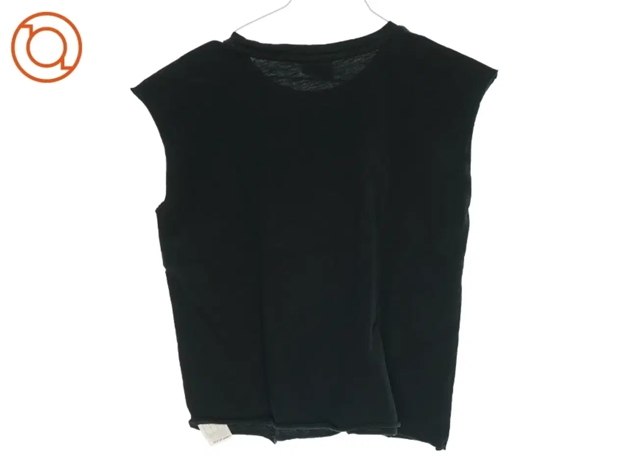 Billede 2 - Ærmeløs T-shirt fra Hummel (Str 140 cm)
