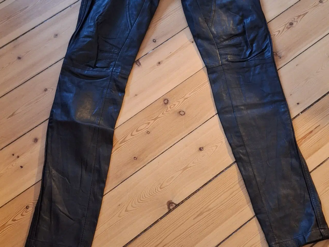 Billede 1 - Object læder bukser