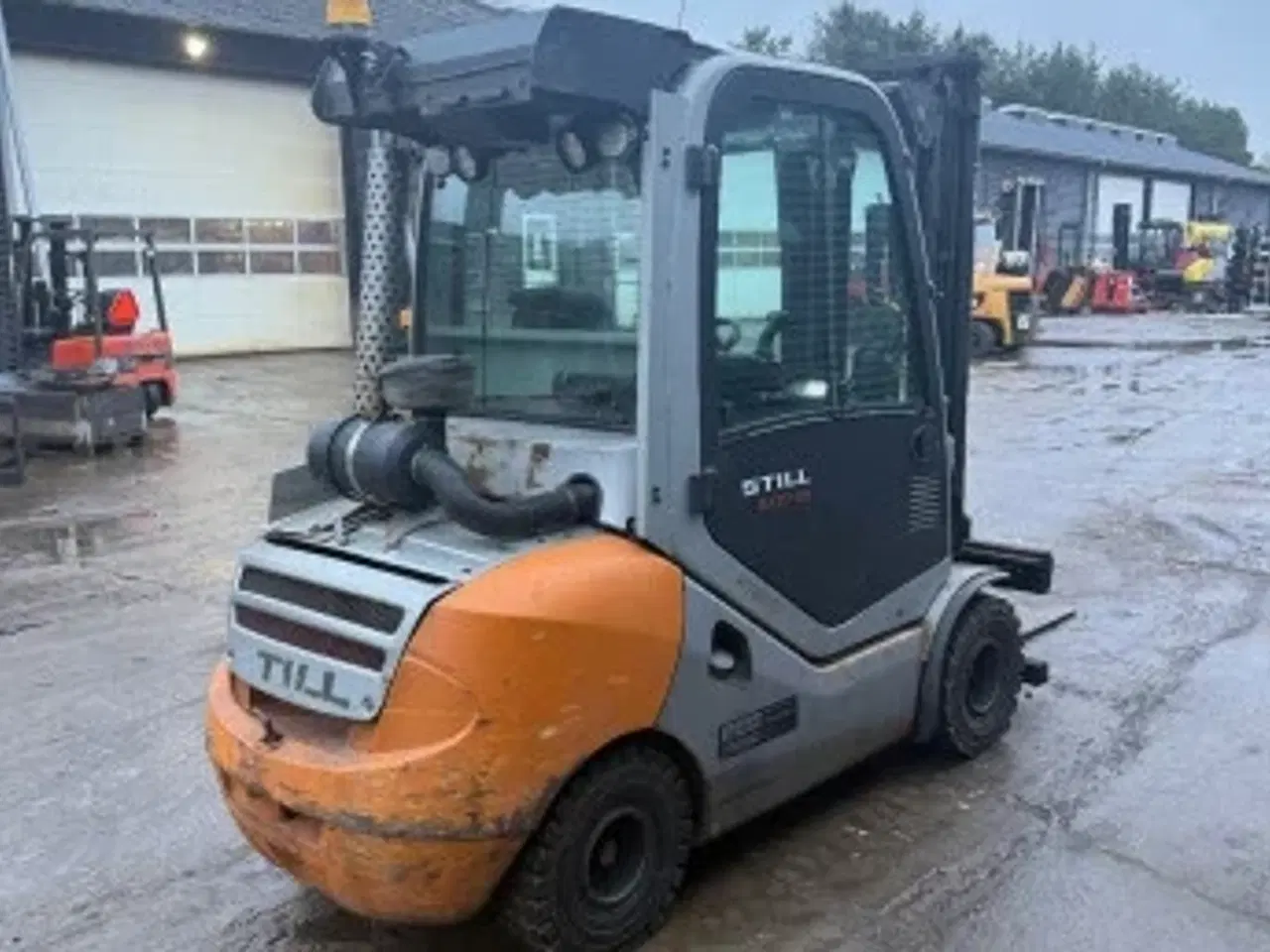 Billede 3 - Dieseltruck med fuld friløft