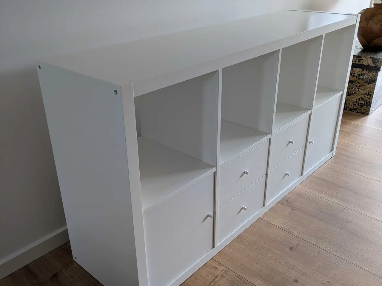Billede 2 - Hvid Ikea skænk
