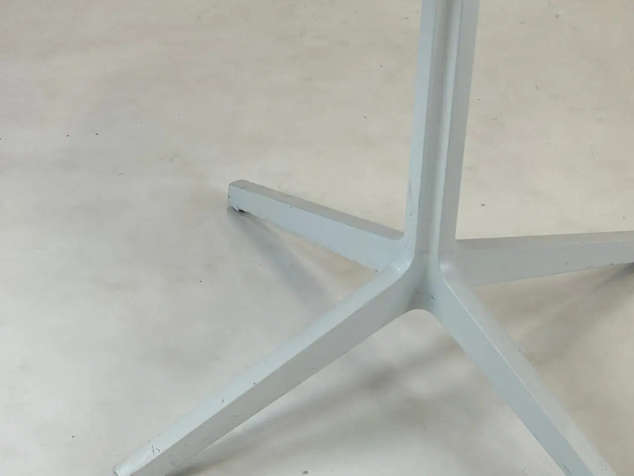 Billede 3 - Pedrali Rundt Bord Ø100