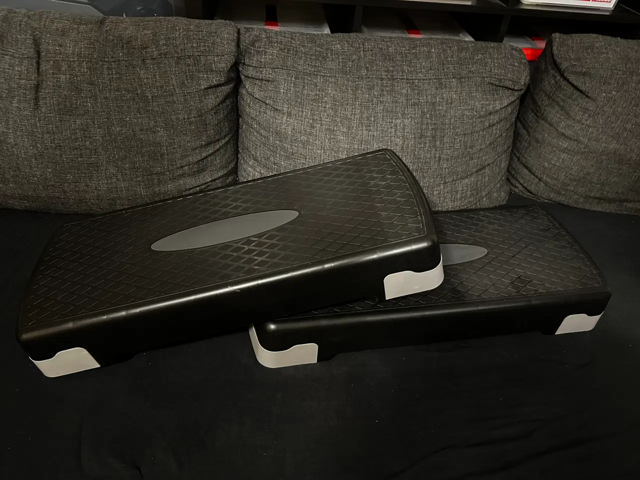 Billede 1 - Stepbænk helt ny - kan justeres i højden