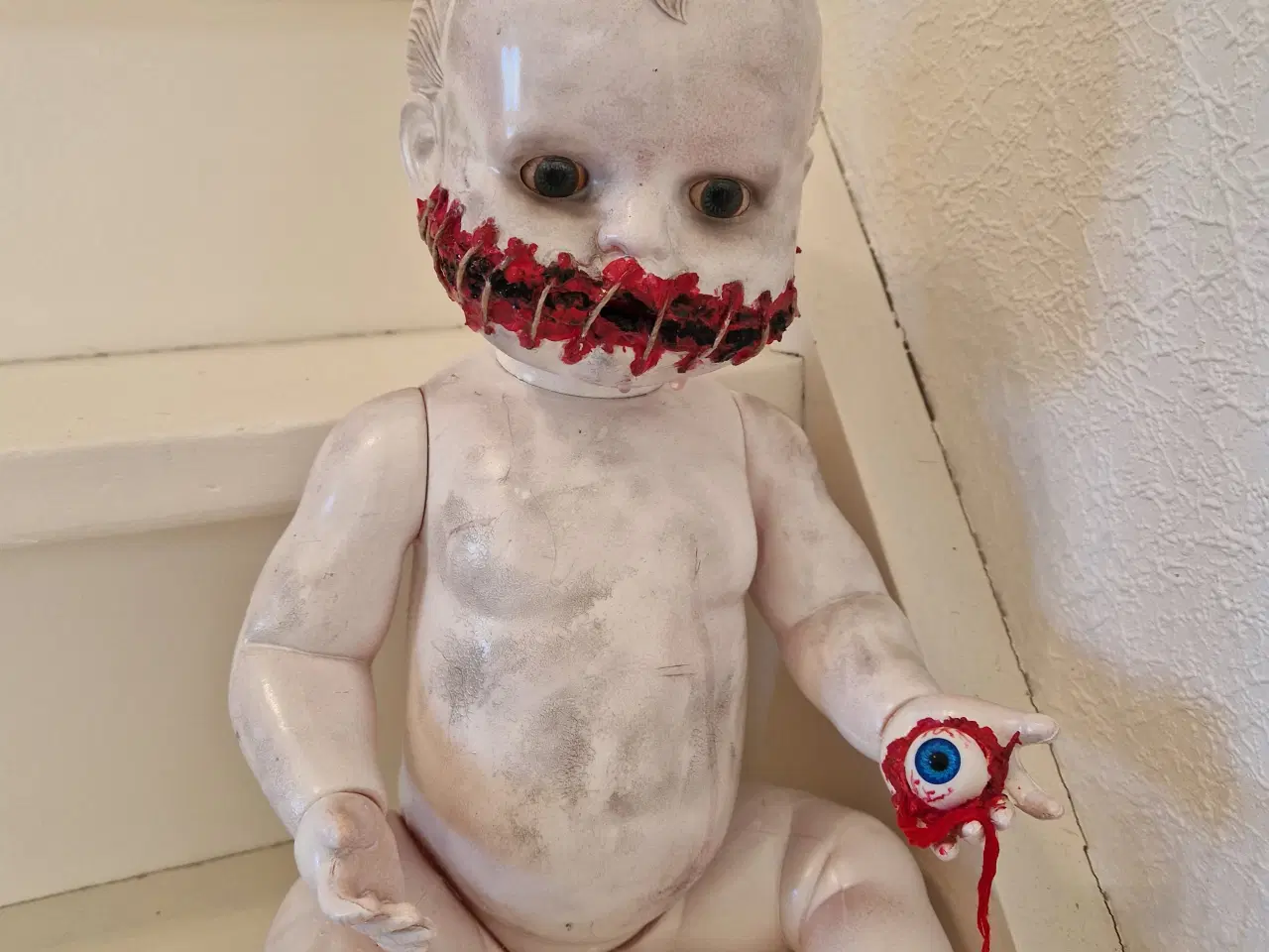 Billede 1 - Halloween horror dukke 