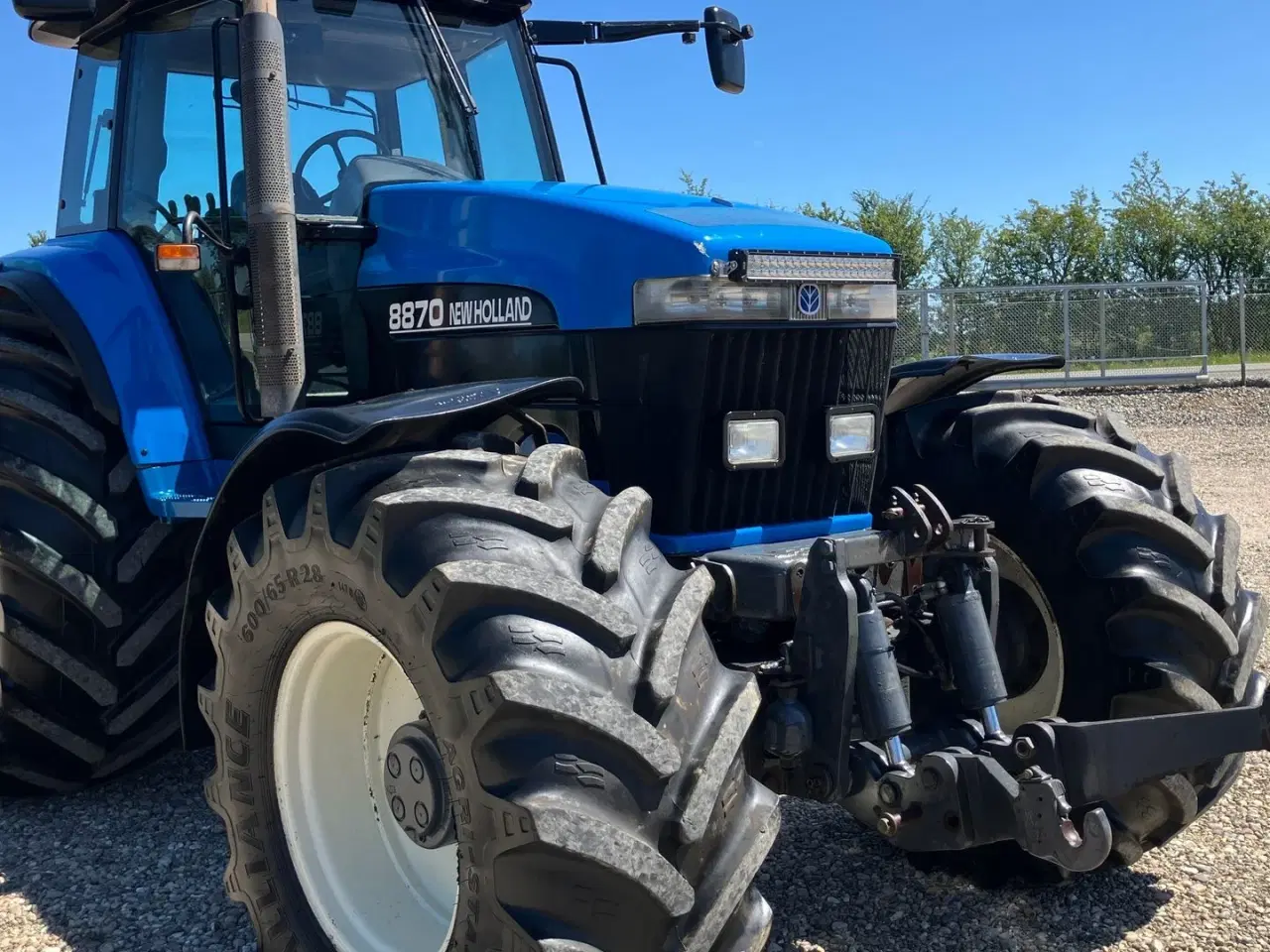 Billede 3 - New Holland 8870 renoveret gearkasse og motor!