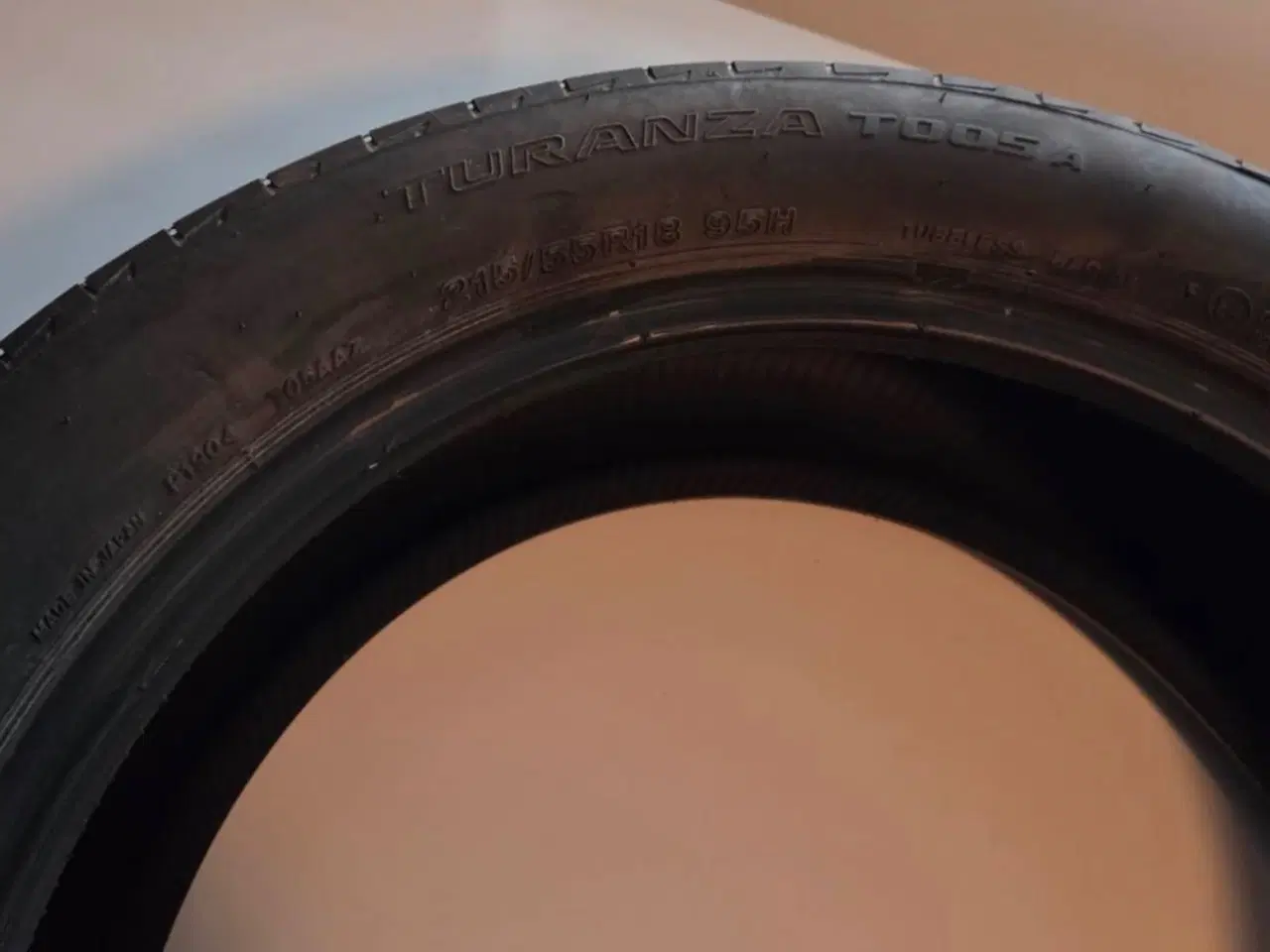 Billede 1 - Bridgestone 215/55R18 - 4 styk sommerdæk sælges