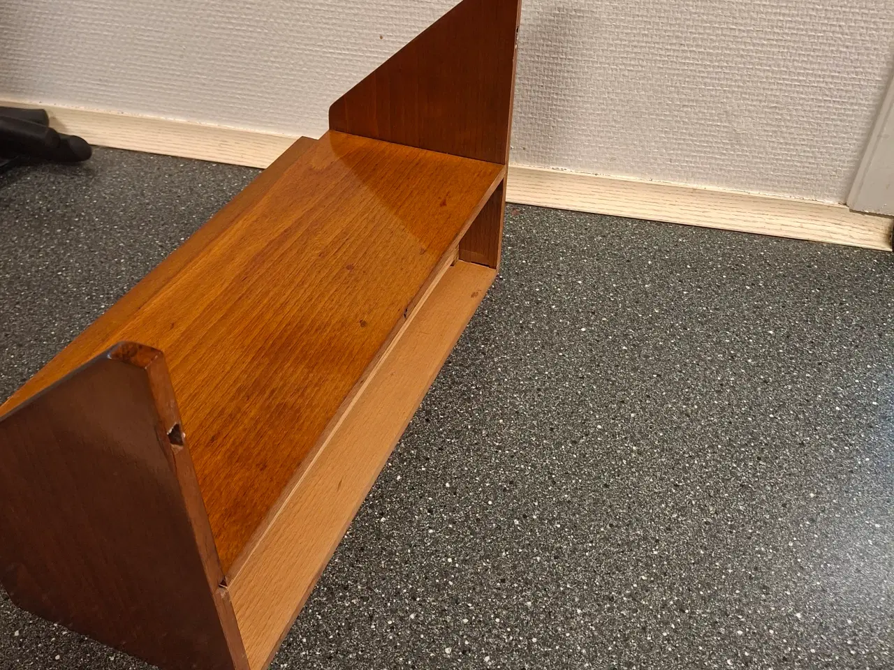 Billede 5 - Sengebord I teak 