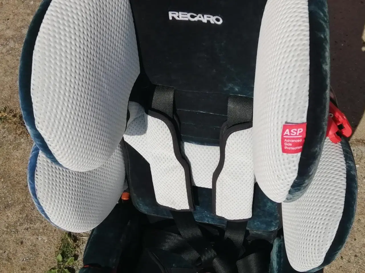 Billede 2 - RECARO "YOUNG SPORT" 9-36 KG, I FLOT STAND