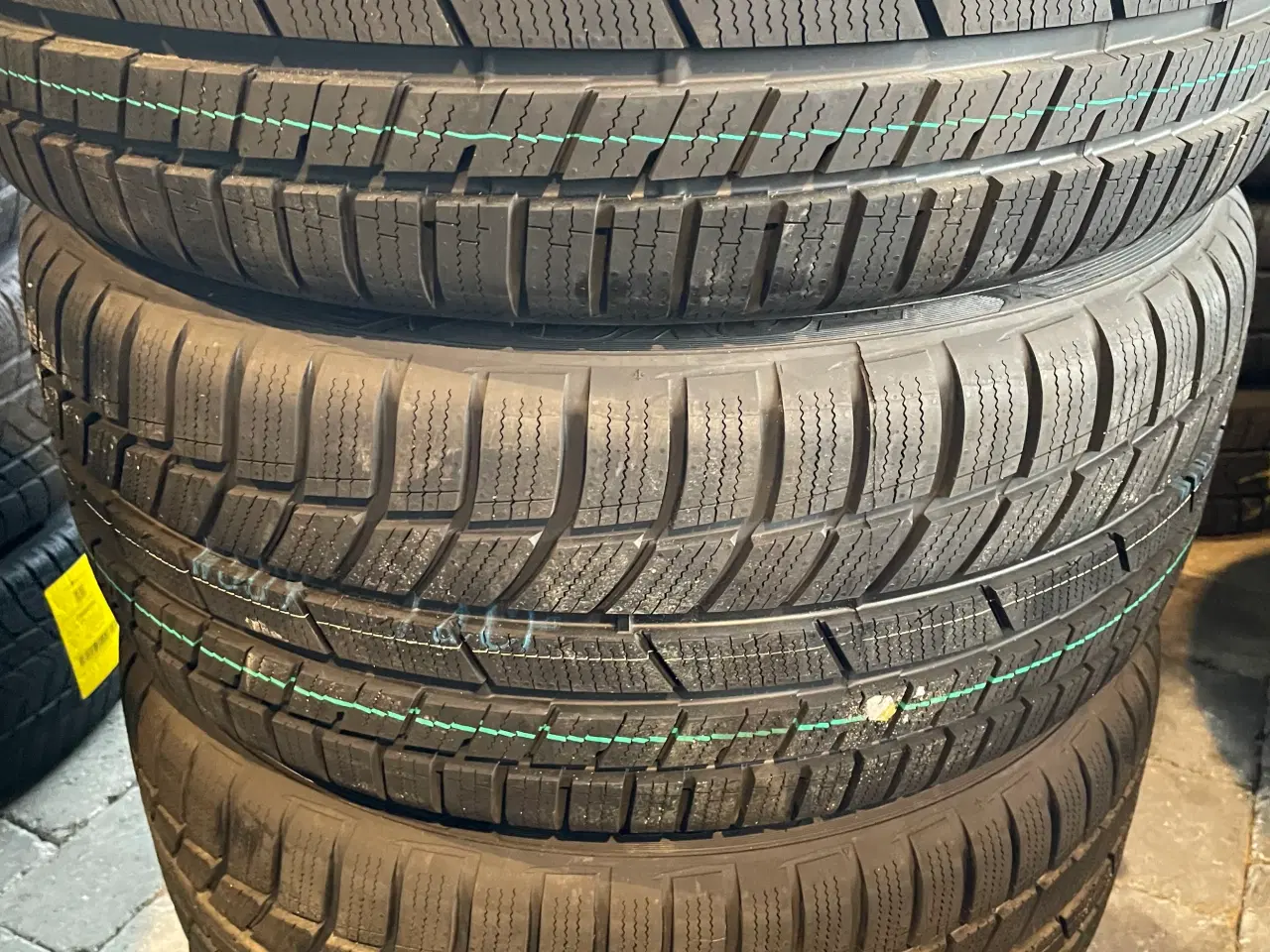 Billede 3 - 20 Tesla Model Y 255/40r20 Ref.746 vinter