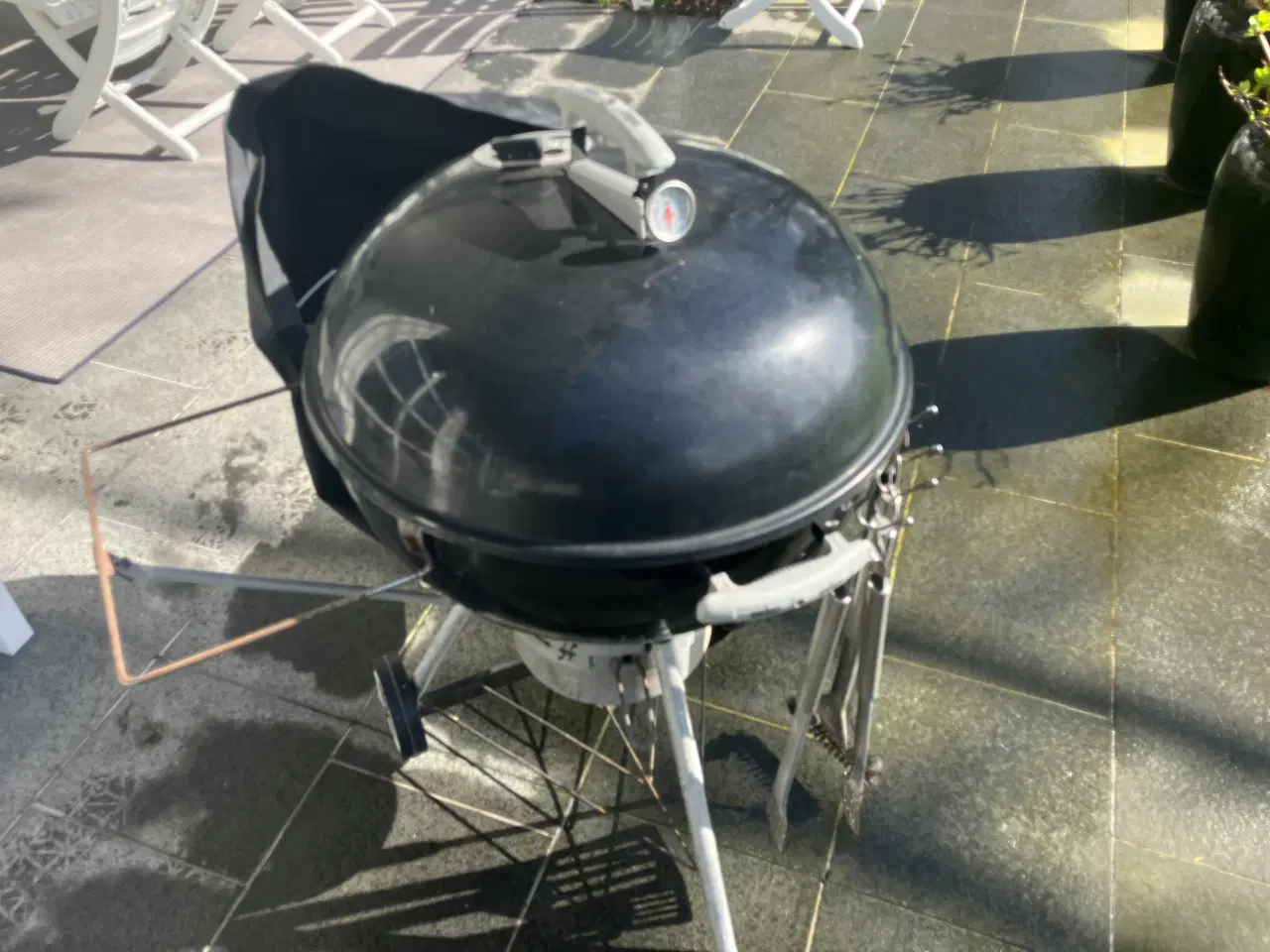 Billede 2 - WEBER grill med orig., uskadet grillbetræk, 57cm