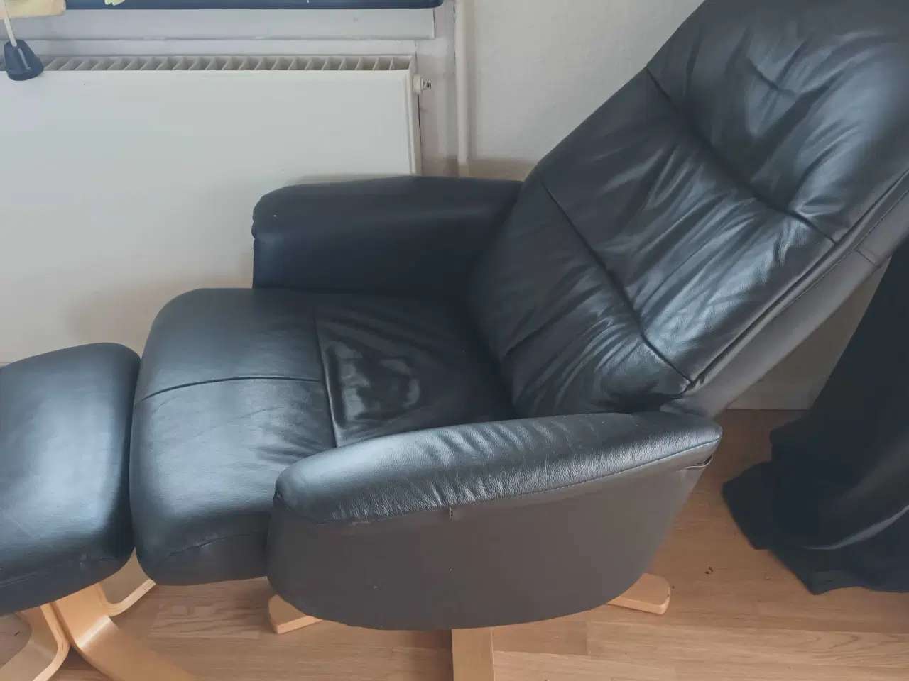 Billede 3 - Lænestol med skammel