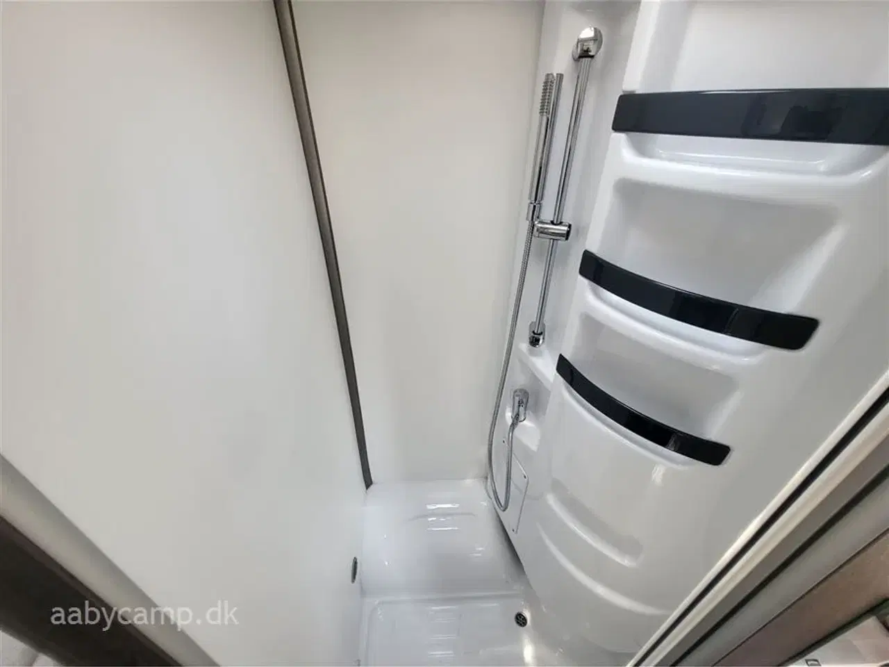 Billede 16 - 2025 - Benimar Yrteo 861 Premium   Benimar Slim Version 214 cm bred