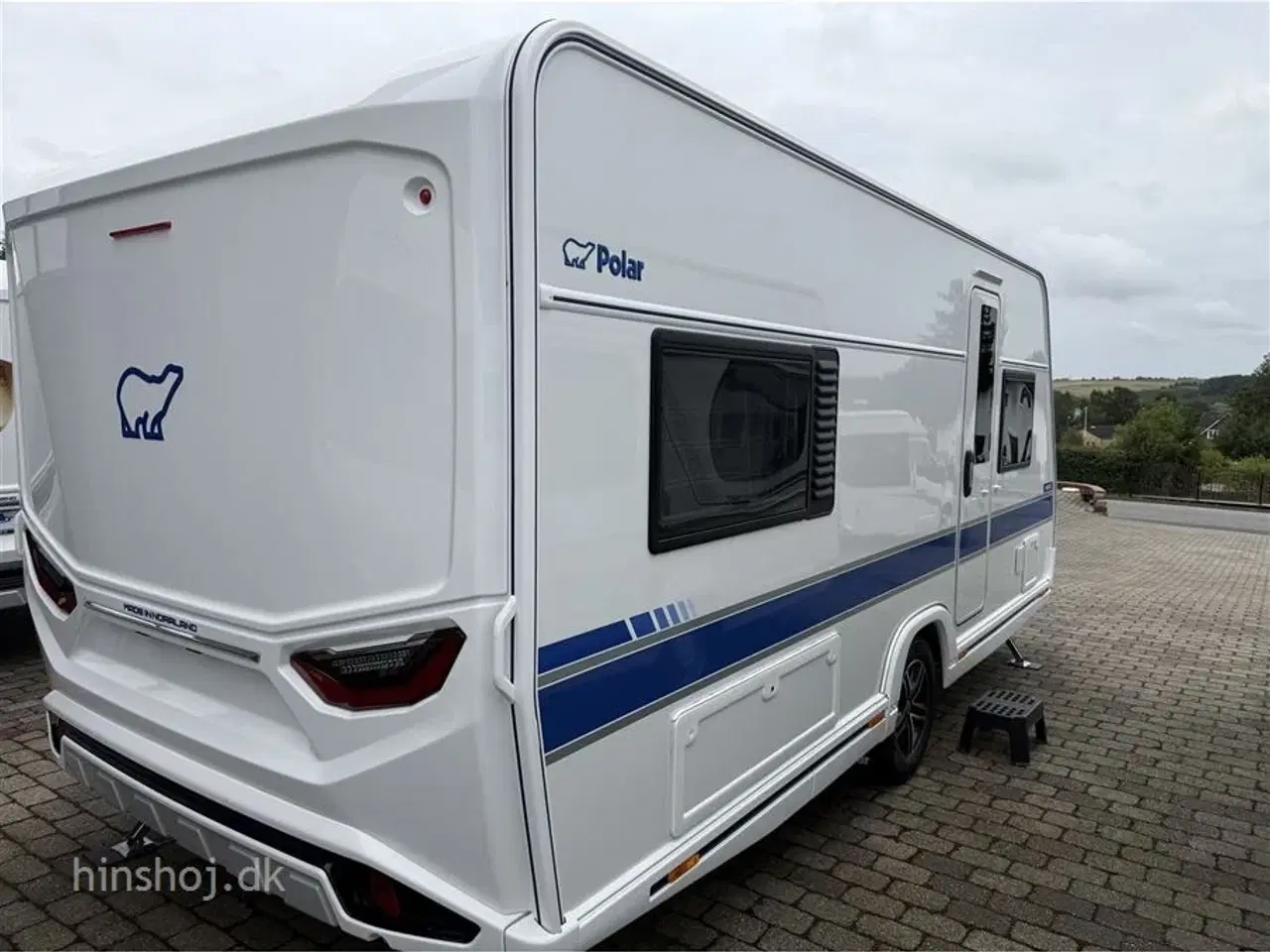 Billede 14 - 2025 - Polar Blueline 520 FD   Lækker luksus vintervogn med dobbeltseng, rundsiddegruppe fra Hinshøj Caravan