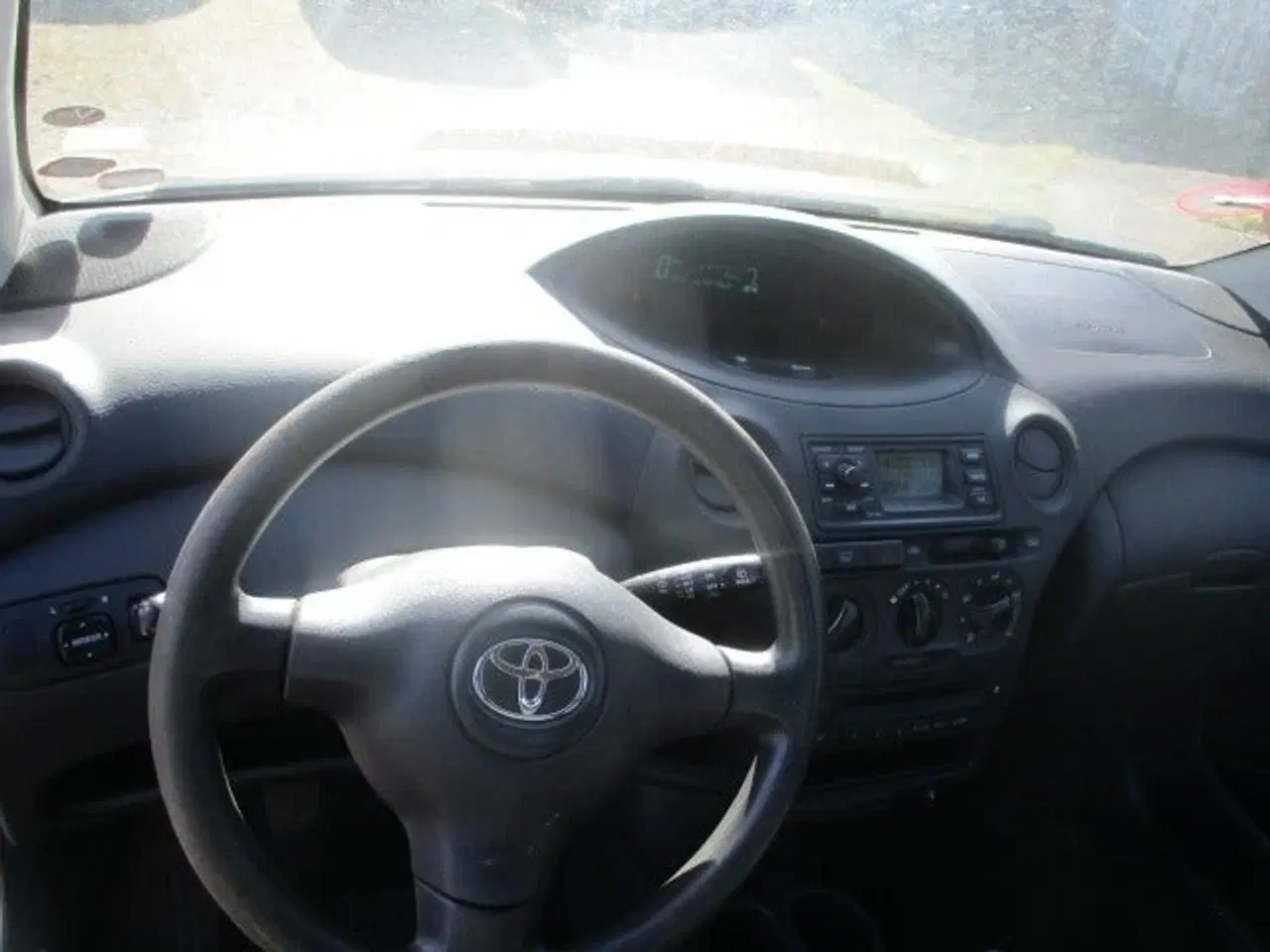 Billede 10 - Toyota Yaris 1,0 Luna