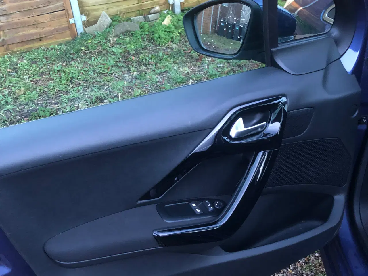 Billede 10 - Peugeot 208 1,2 VTI benzin - nysynet