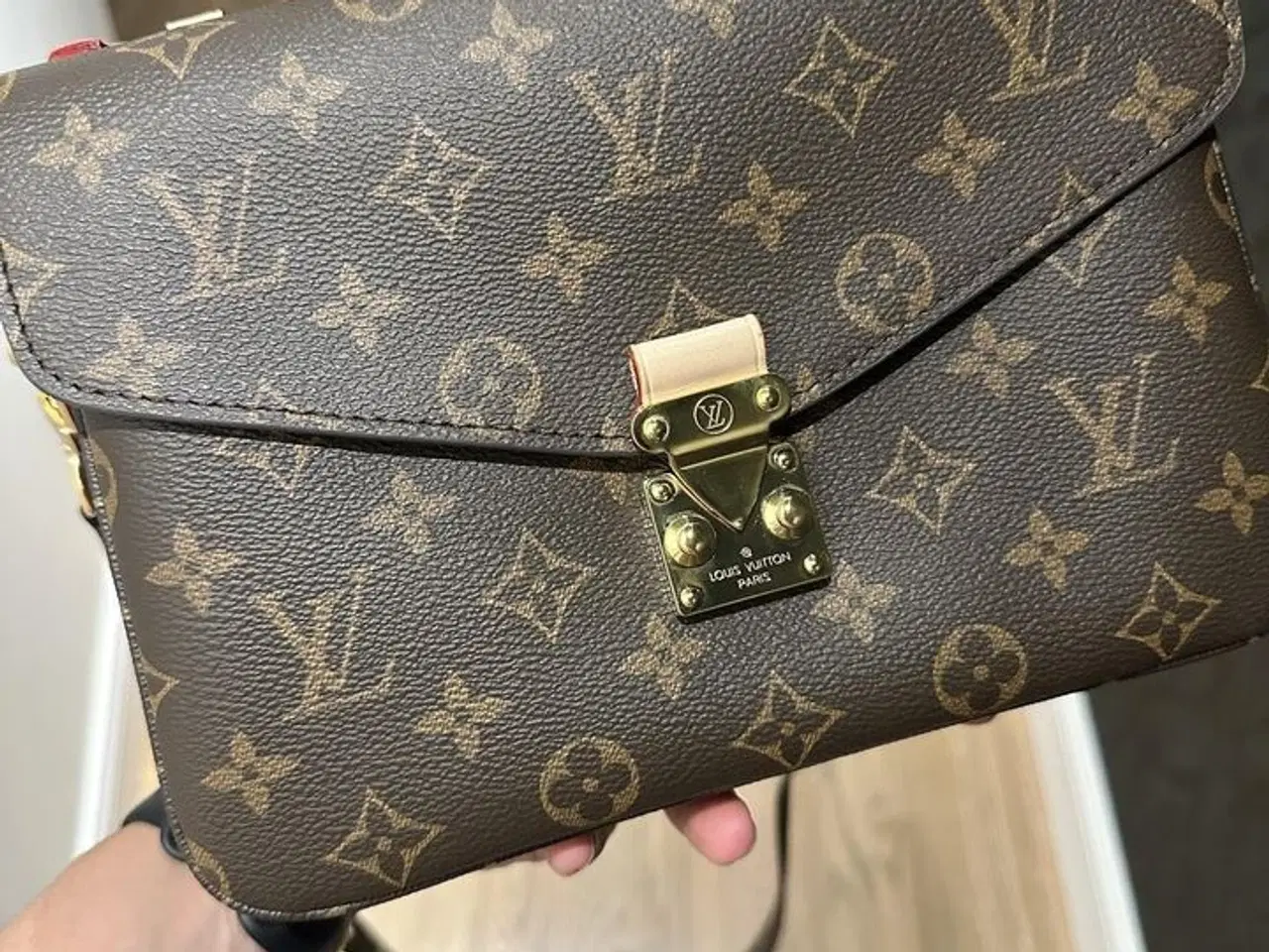 Billede 1 - Sælger min Louis Vuitton Pochette Métis