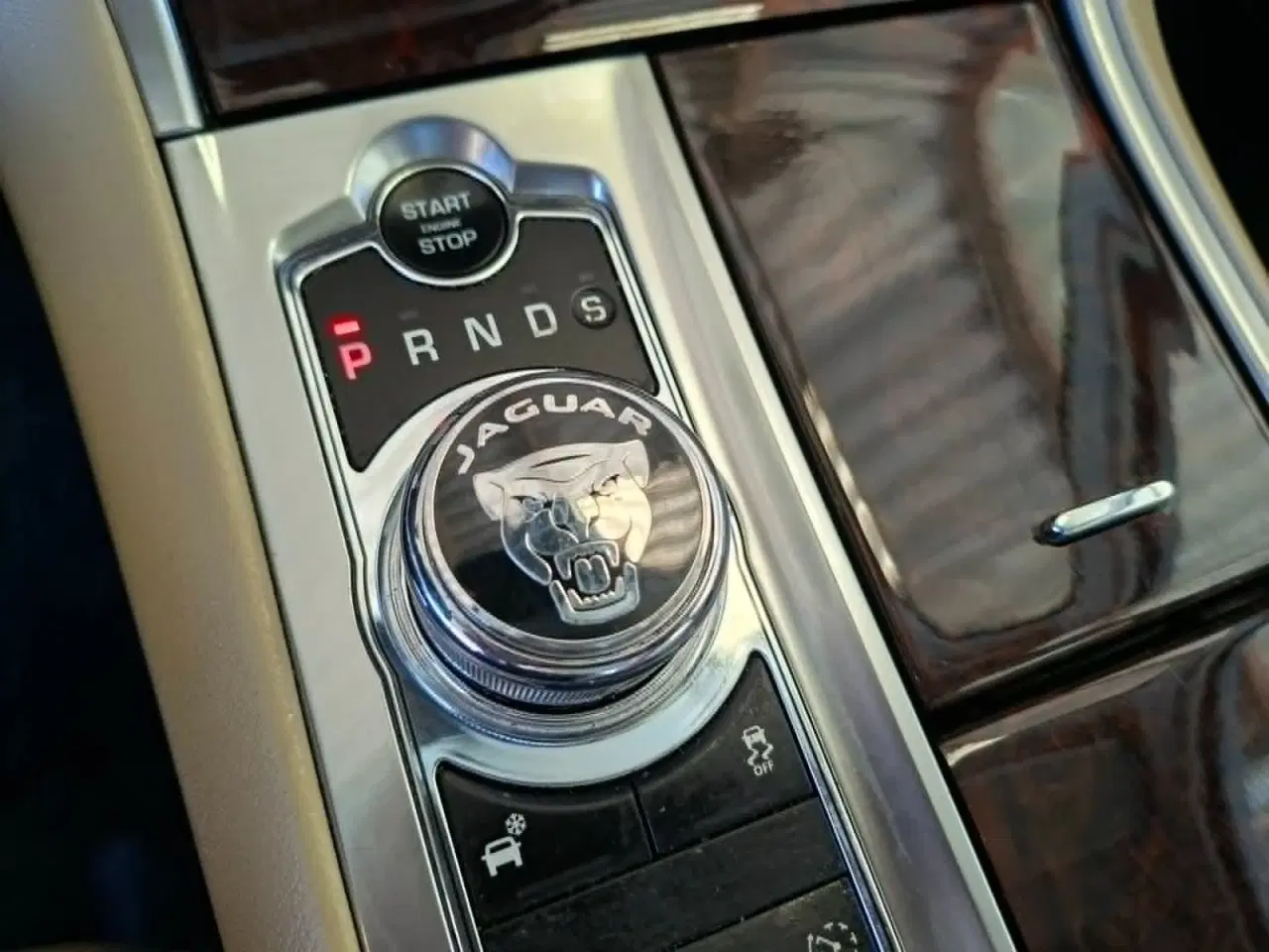 Billede 10 - Jaguar XF 2,2 D Luxury aut.