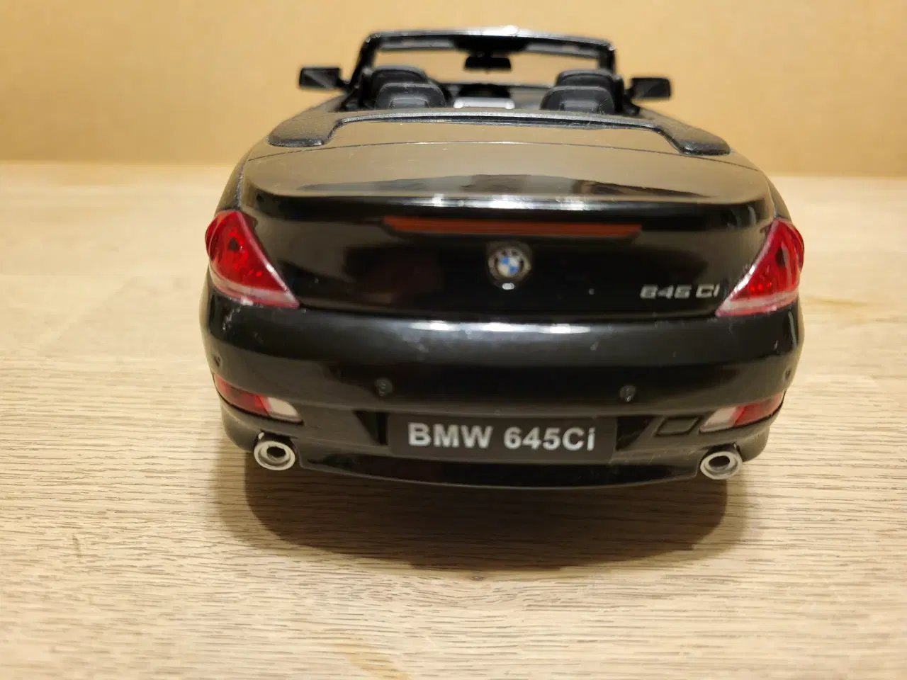 Billede 5 - Modelbil, BMW 645ci cabriolet, skala 1:18