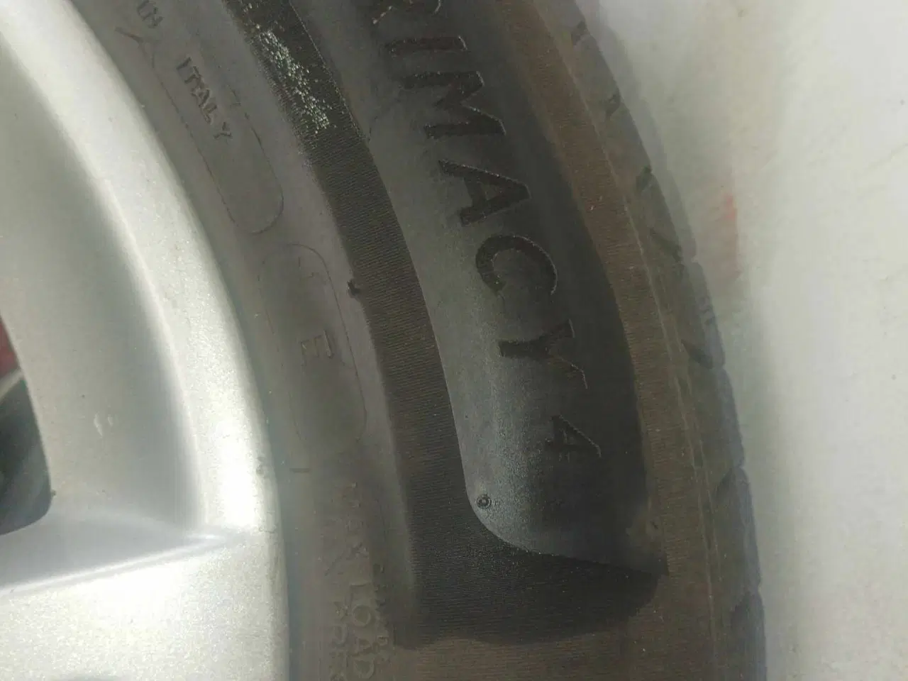 Billede 3 - 205/60R16 sommerdæk med fælge til mazda