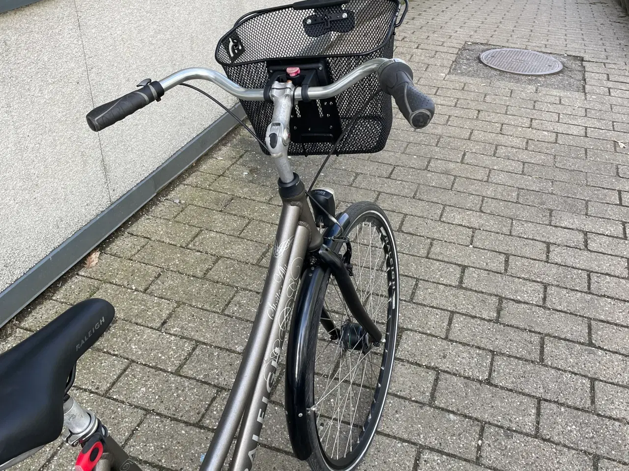 Billede 4 - damecykel.raleigh 28 tommer7 gear,