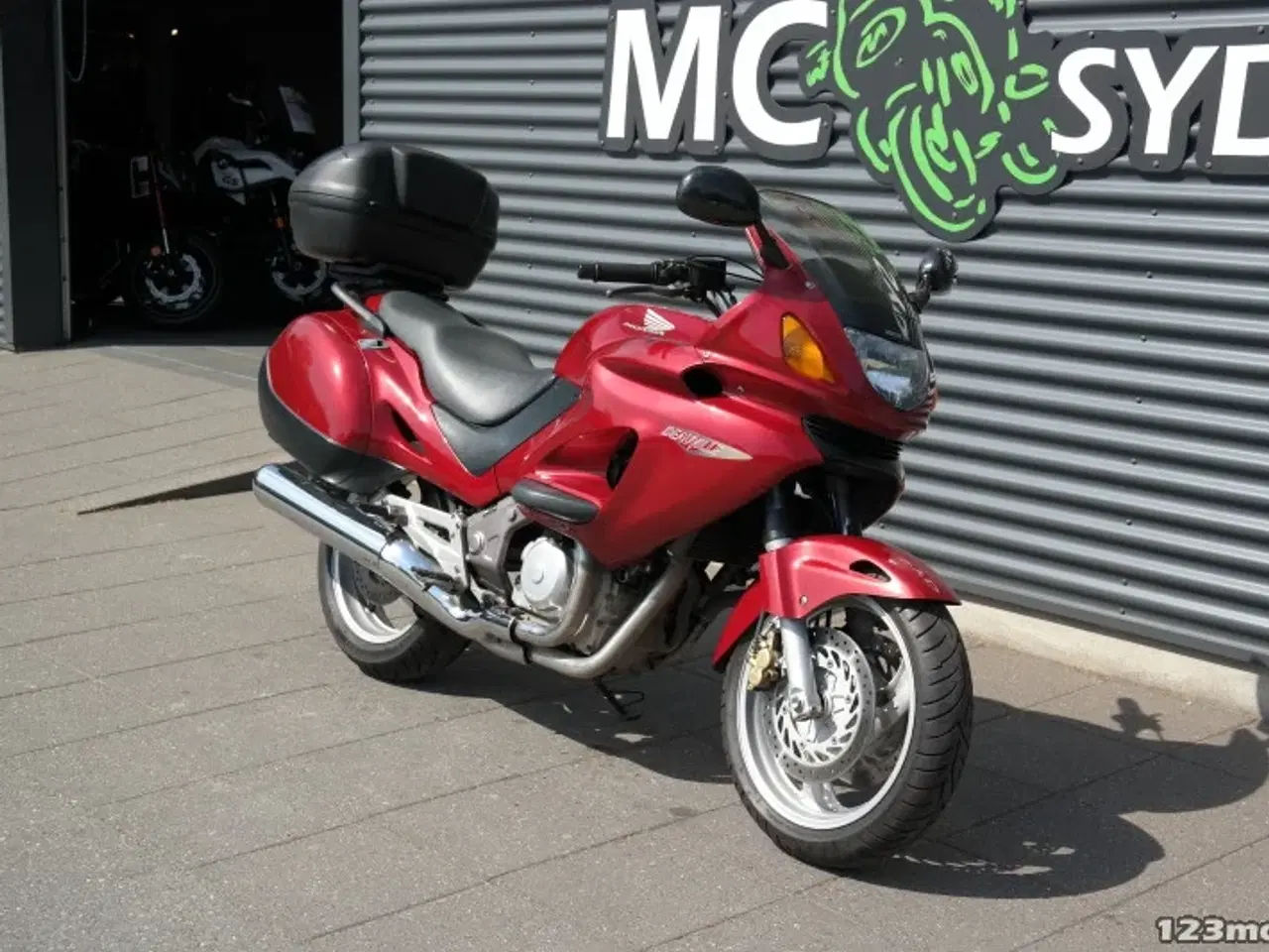 Billede 2 - Honda NT 650 Deauville MC-SYD       BYTTER GERNE