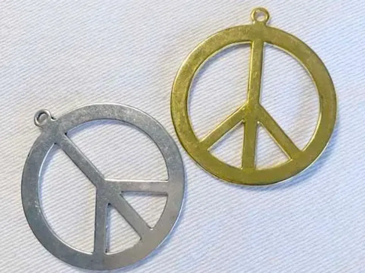 Billede 2 - PEACE - CHARMS - guld og sølv
