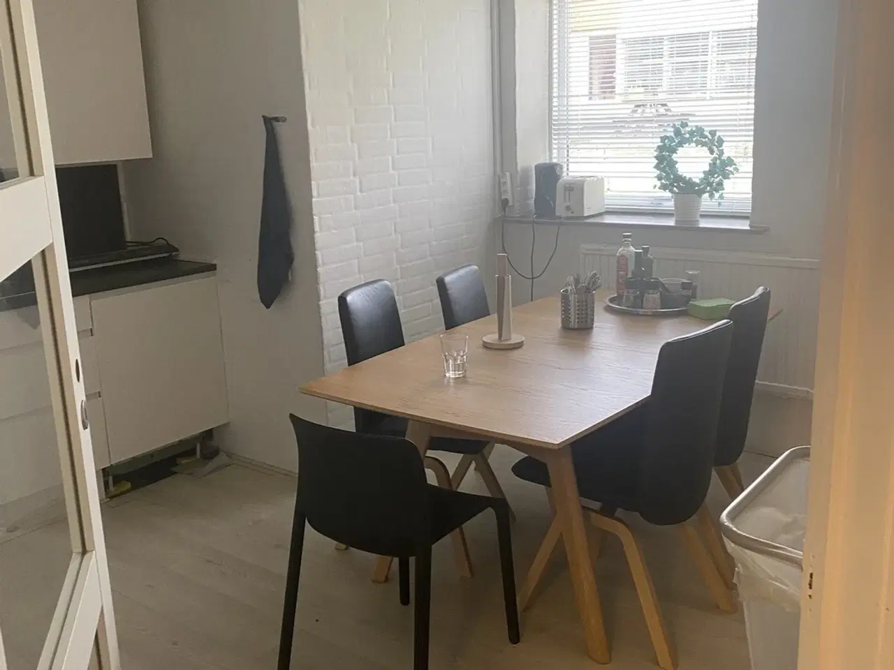 Billede 8 - 900 m2 Lagerlokale sam 200 m2 kontor.til leje på Solvangsvej 9. Midt- og Vestsjælland.