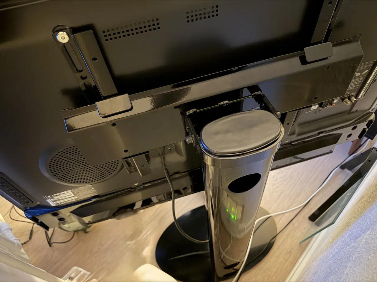 Billede 4 - LG 42” tv sælges inkl. fod