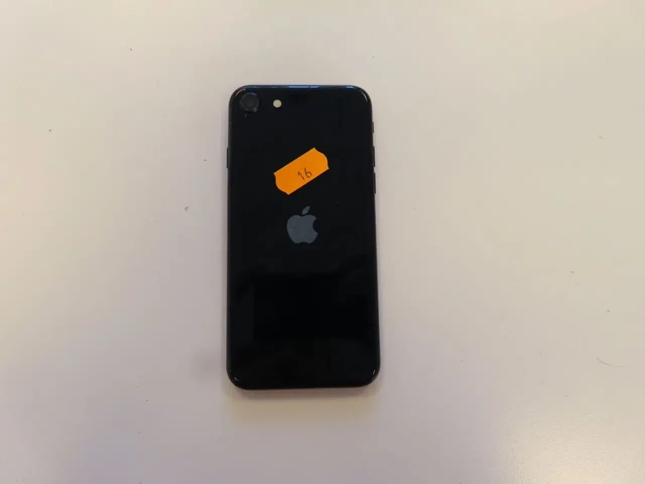 Billede 2 - Mobiltelefon APPLE Iphone SE 3. Gen - 64 GB