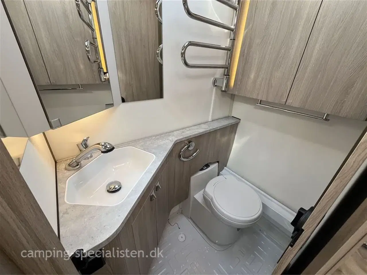 Billede 14 - 2021 - Kabe Smaragd 520 XL KS   Kabe Smaragd XL KS Queen Selection 2021 - Se den nu hos Camping-Specialisten.dk