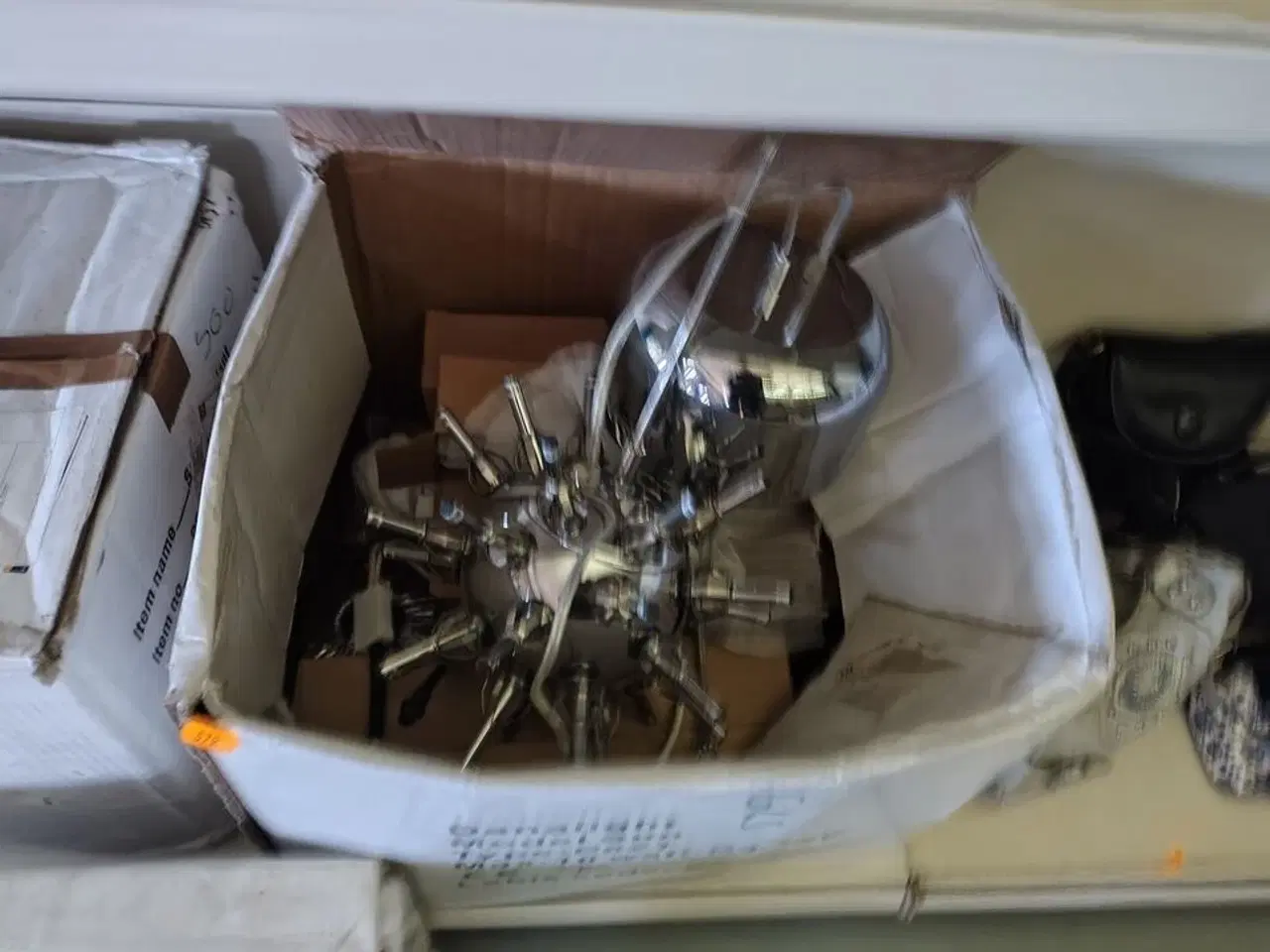 Billede 3 - To loftlamper samt reservedele