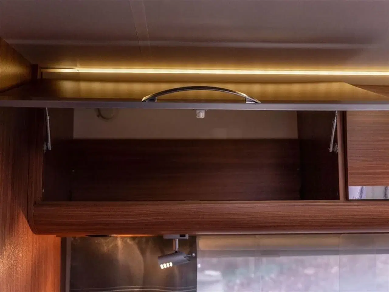 Billede 28 - 2013 - Adria Adora 563 PT   Rigtig fin vogn med køjer og dobbeltseng