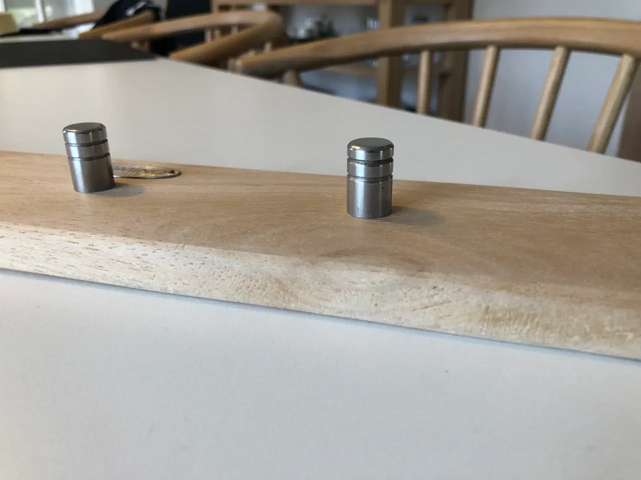 Billede 7 - Knagerække i lyst træ