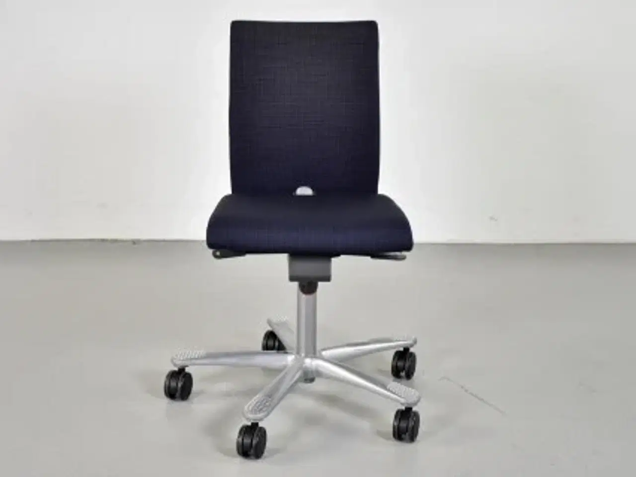 Billede 1 - Häg h04 credo 4200 kontorstol med sort/blå polster