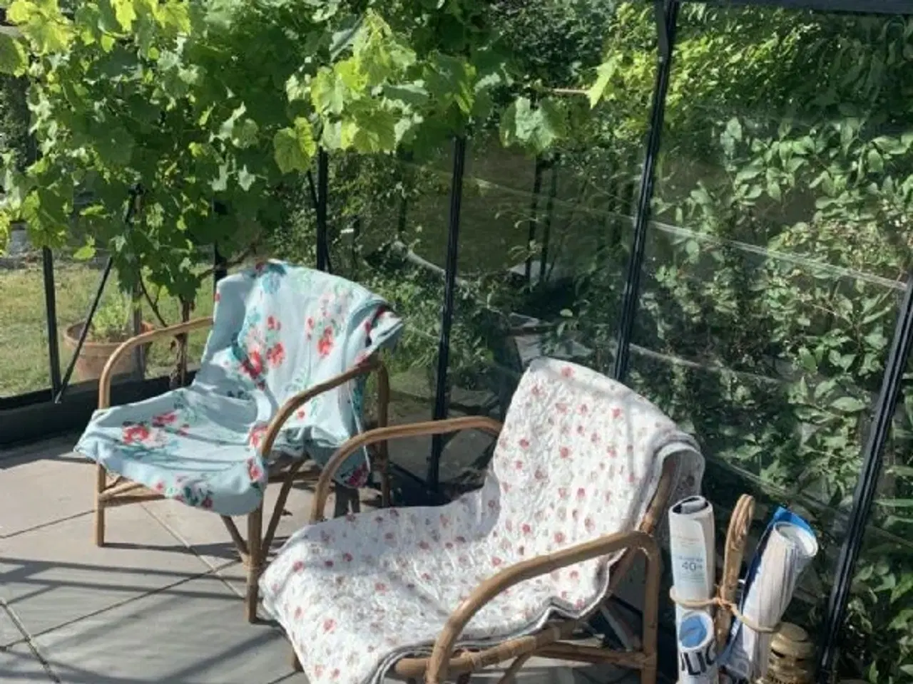 Billede 5 - Skønt og hyggeligt bjælkesommerhus med småsten på taget på blind vej i hyggeligt sommerhusområde tæt ved børnevenlig strand og hyggelige Gilleleje