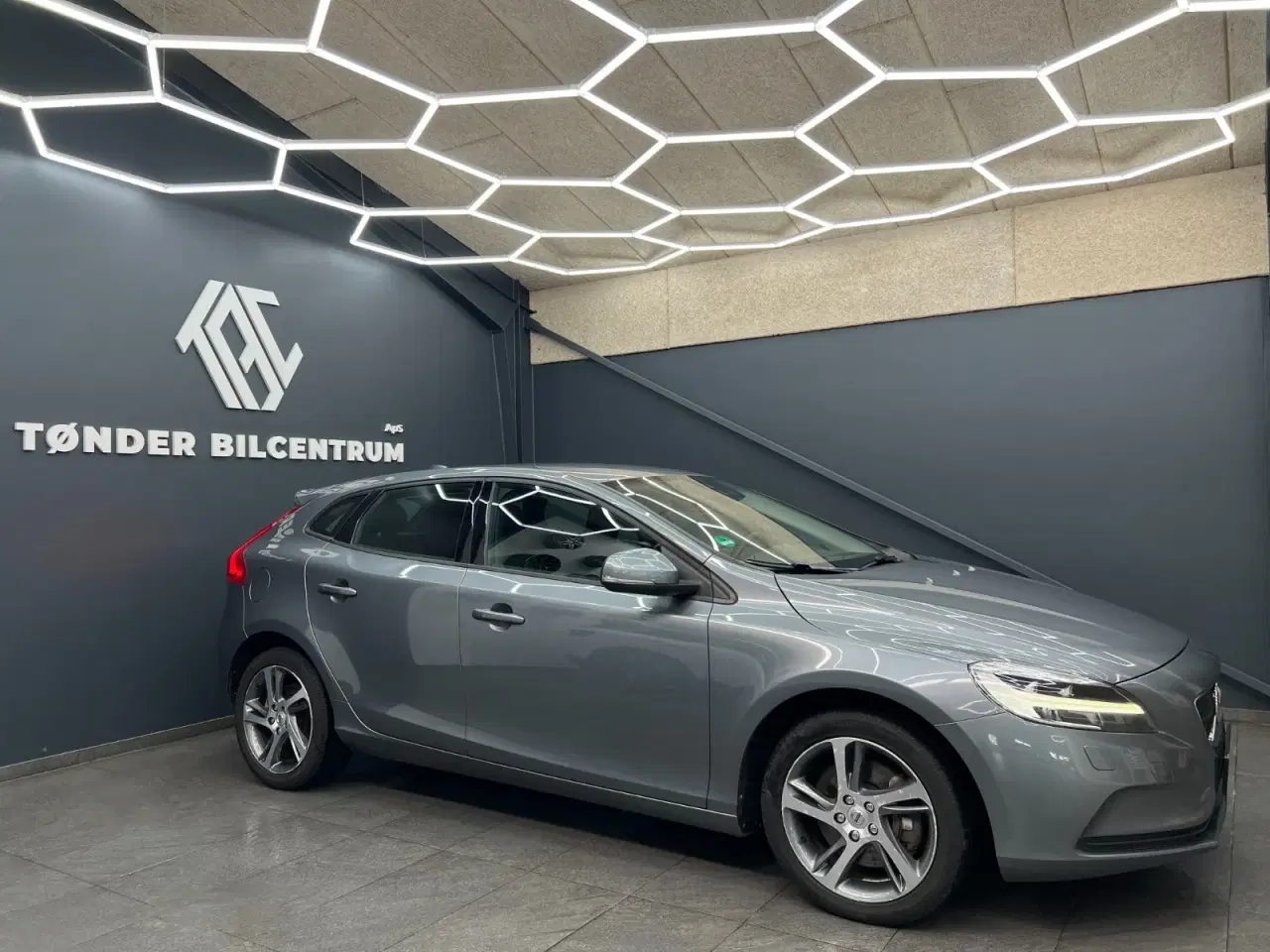 Billede 3 - Volvo V40 2,0 D3 150 Momentum aut.