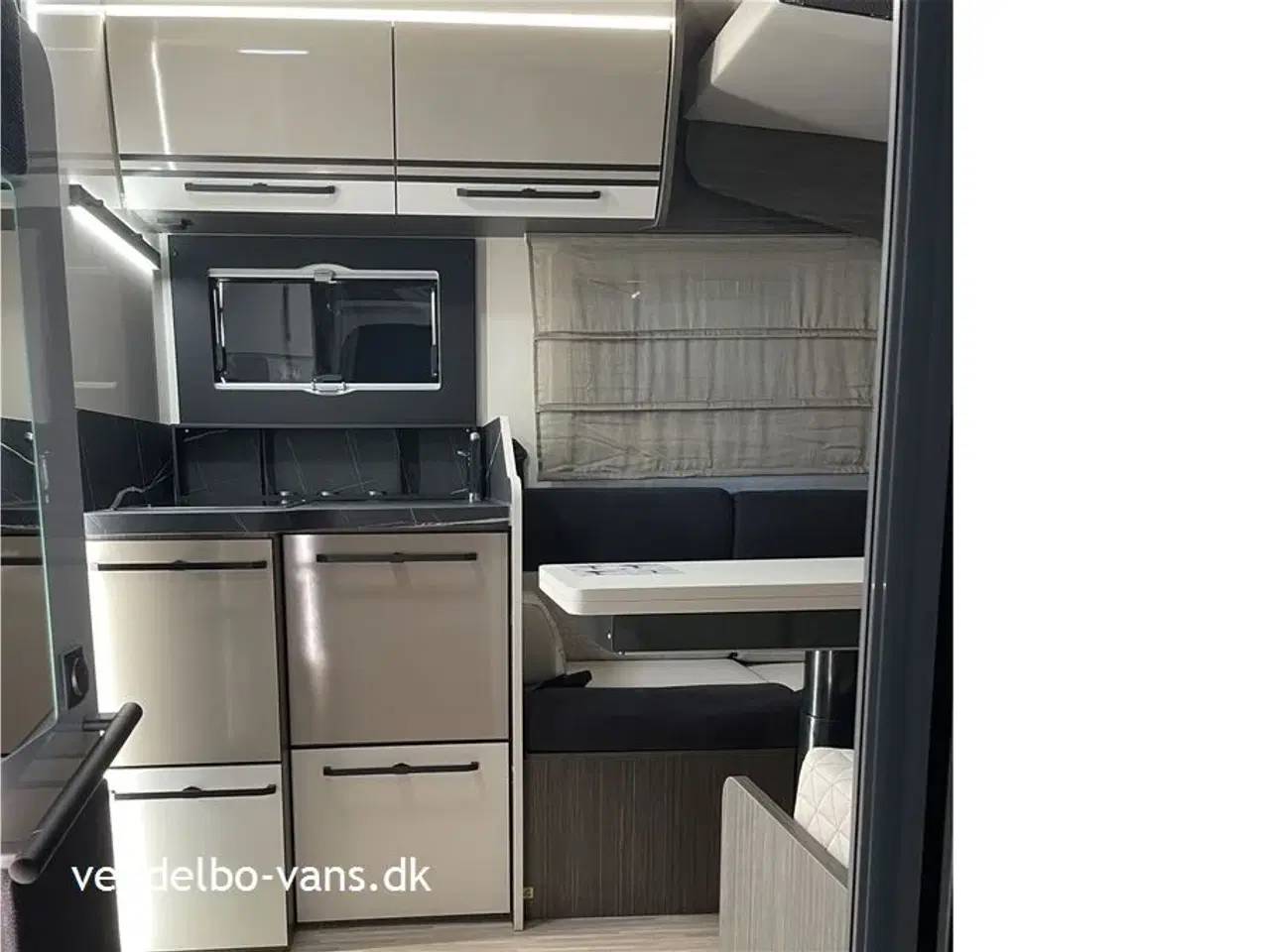 Billede 14 - 2026 - McLouis Nevis 870 180 HK og 8 trins automatgear - Enkeltsenge og stor garage