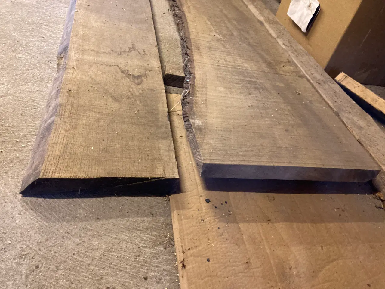 Billede 3 - Egetræs planker 2 styk
