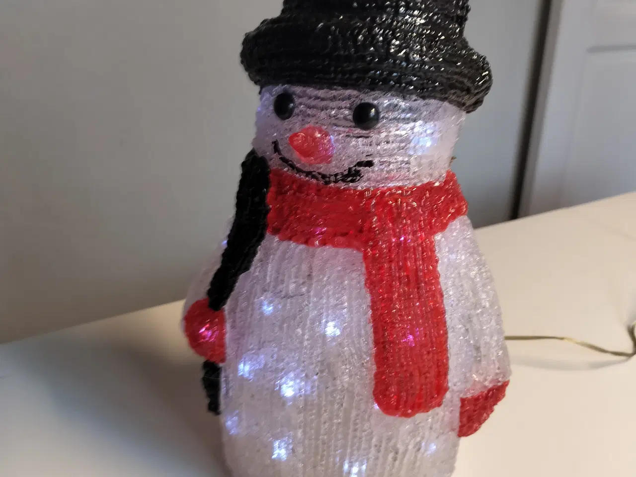 Billede 3 - Gammelt julepynt Acryl snemand med lys i