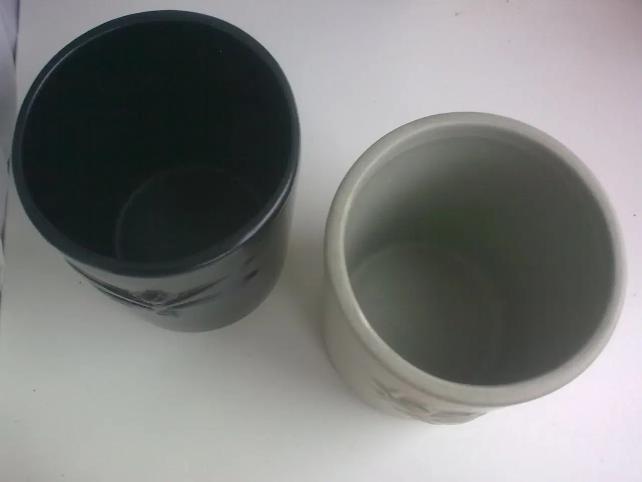 Billede 5 - Insekter i relief på beholder krus cylinder UBRUGT