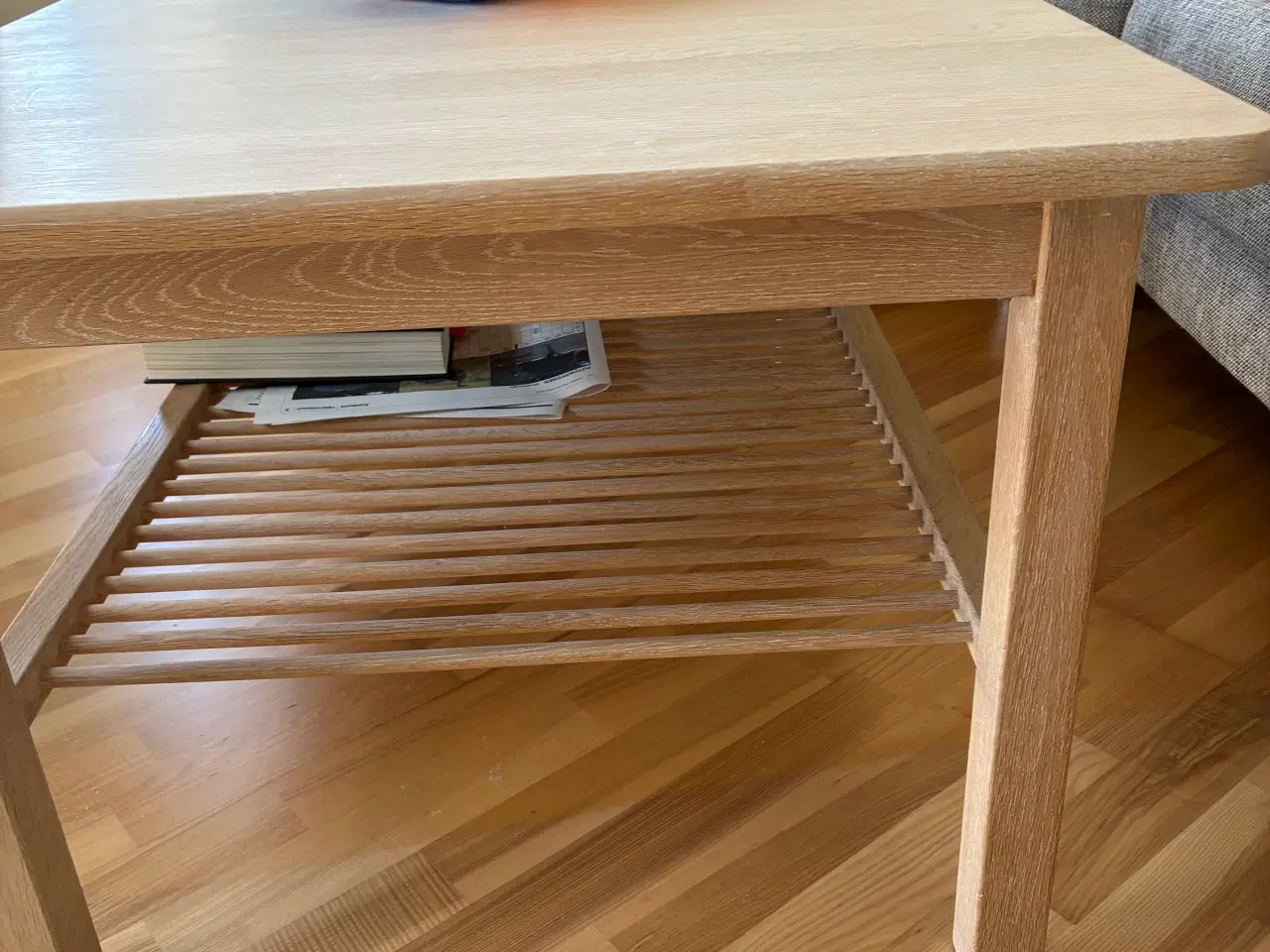 Billede 1 - Massiv sæbehandlet sofabord