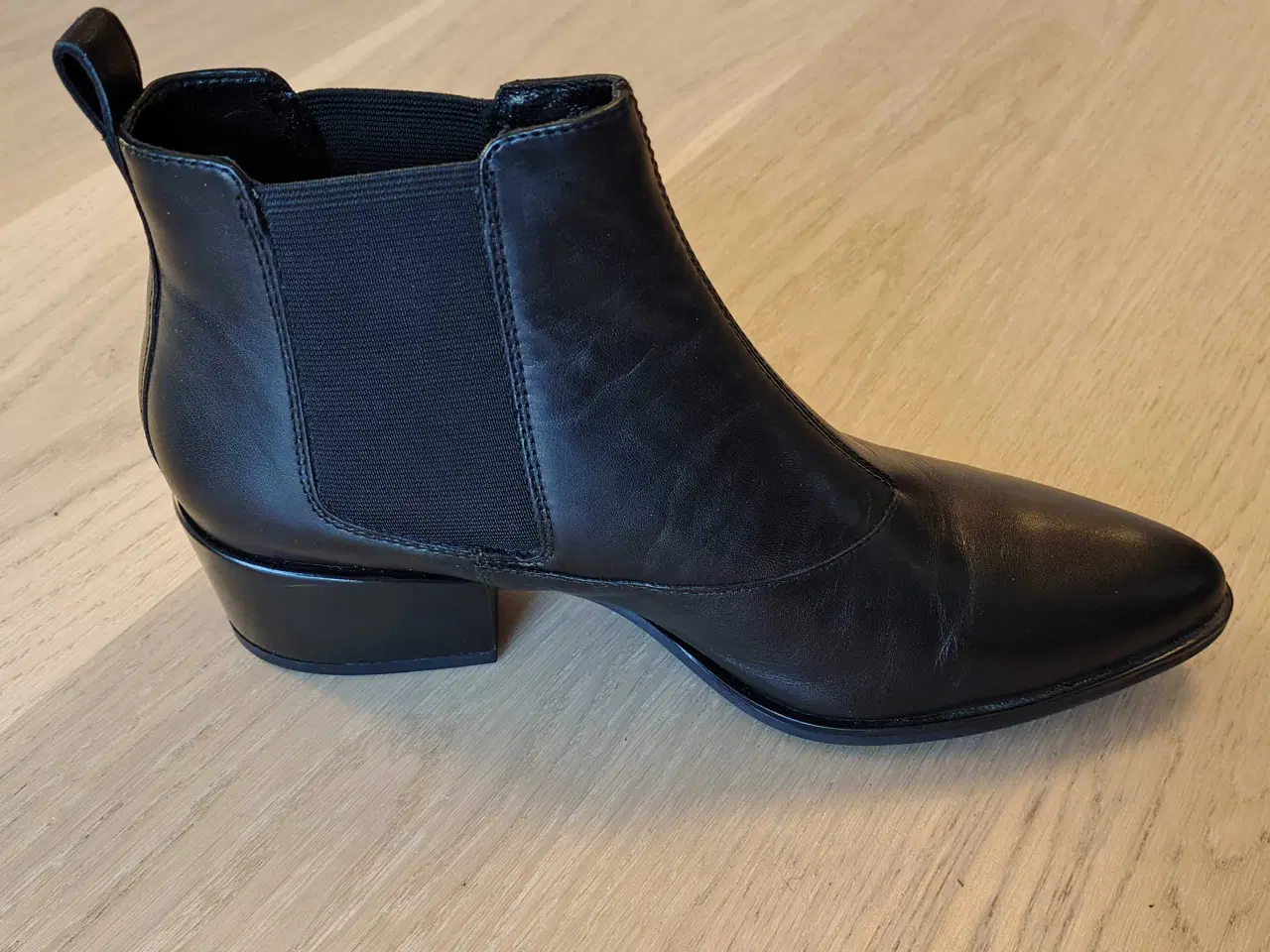 Billede 3 - Ubrugte sorte spidse Vagabond støvler str 40