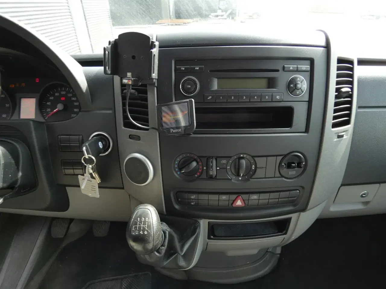 Billede 13 - VW Crafter Brobil 2,5 TDI Alukasse m.lift 163HK Ladv./Chas. Man.