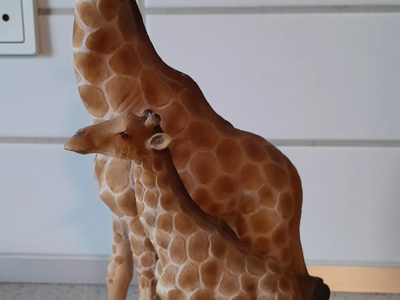 Billede 2 - Giraf figur sælges