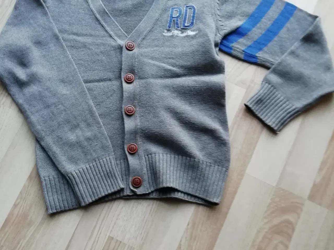 Billede 2 - trøje og cardigang str. 146-152 H&M