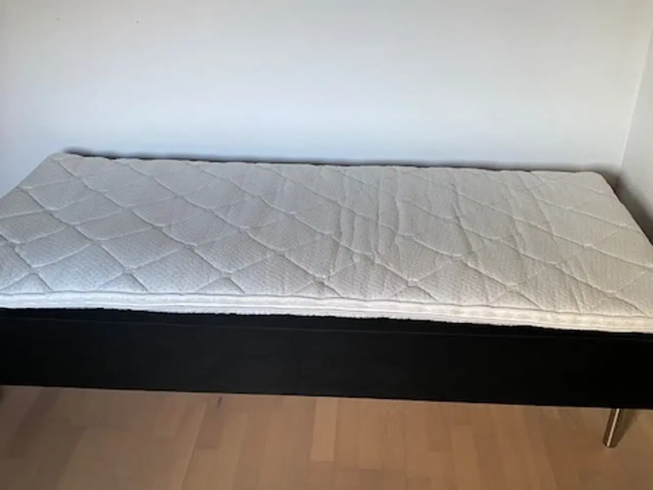 Billede 3 - 2 x boksmadras 90 x 200 (svarende til dobbeltseng)