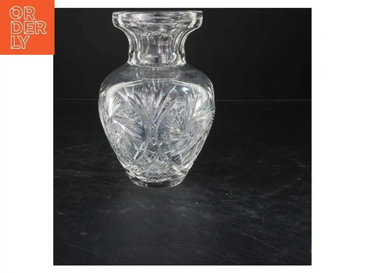 Billede 1 - Glasvase med præget mønster (str. 19x12 cm)