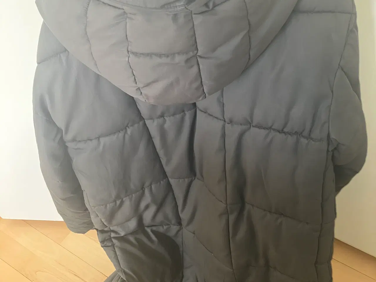 Billede 2 - Damejakke, lang, varm