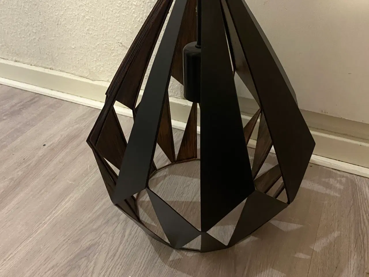 Billede 5 - EGLO pendel / loftlampe – sort metal, moderne desi