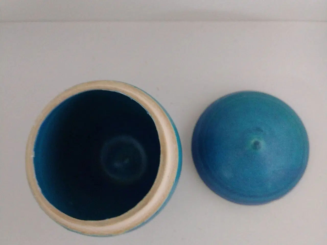 Billede 2 - Keramik skål med låg