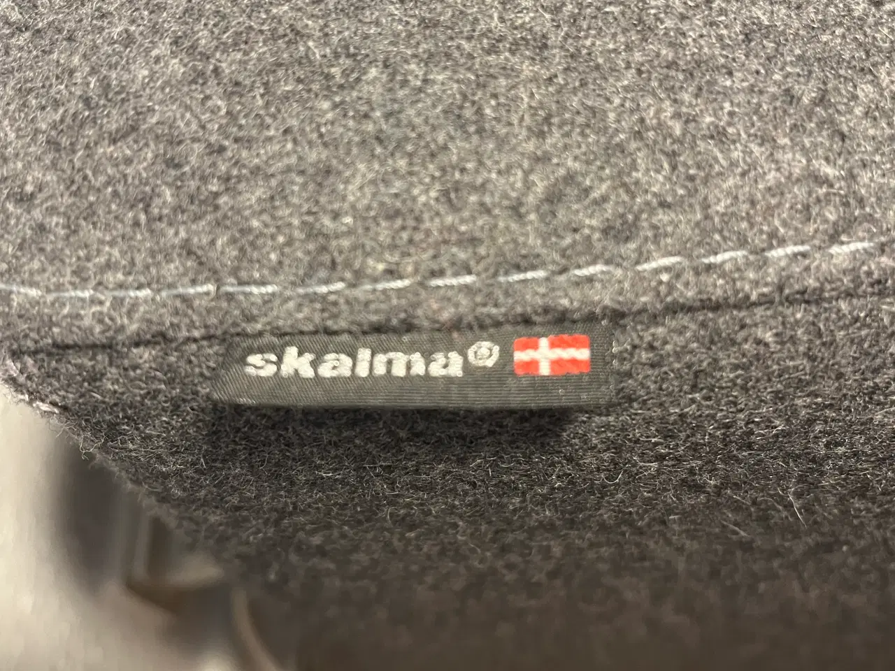 Billede 3 - Danskproduceret sofa i uld